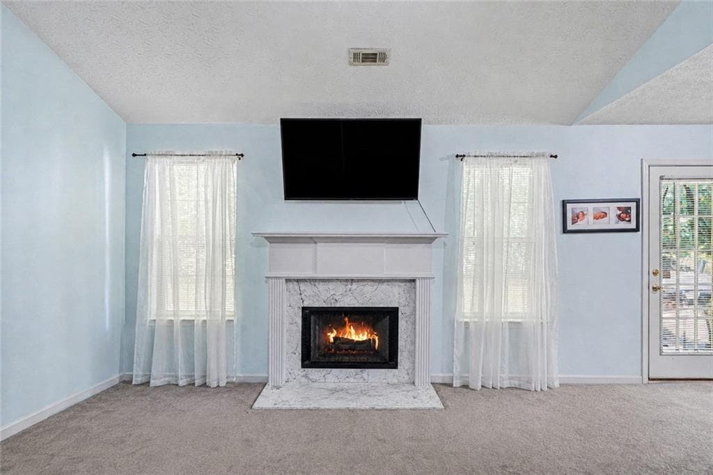 3 bedroom, 2 bathroom, 1,398 sq ft single family residence for sale at 203 Plantation Trail, Griffin, GA 30223 — photo 4