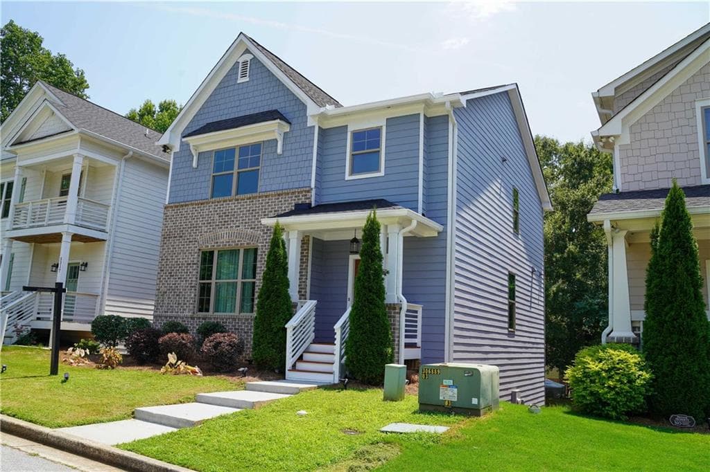 3 bedroom, 4 bathroom, 1,951 sq ft single family residence for sale at 5313 Hearthstone Street, Stone Mountain, GA 30083 — photo 2