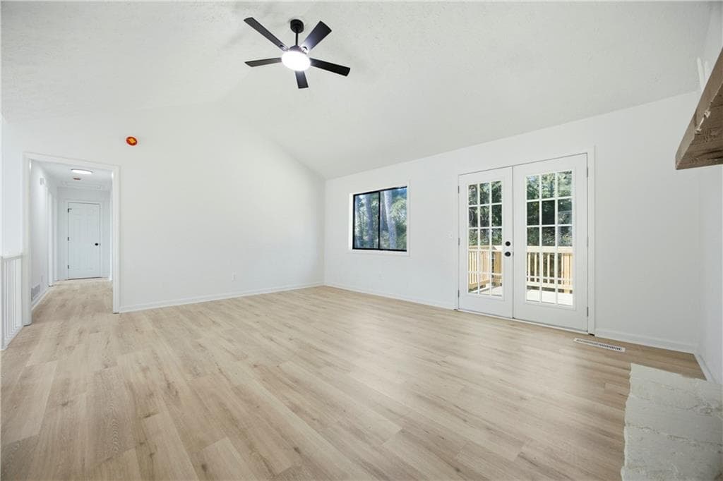 4 bedroom, 2 bathroom, 1,688 sq ft single family residence under contract at 1290 Shallowford Road, Marietta, GA 30066 — photo 4