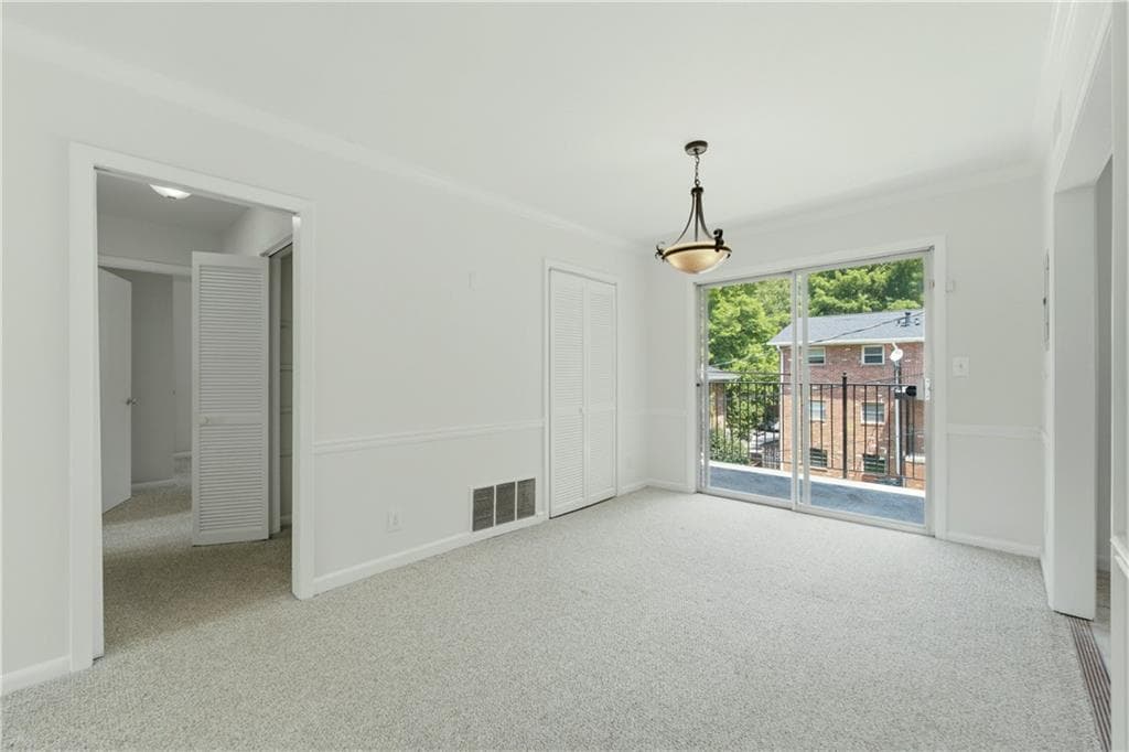 2 bedroom, 1 bathroom, 923 sq ft condominium for sale at 510 Coventry Road 3C, Decatur, GA 30030 — photo 8