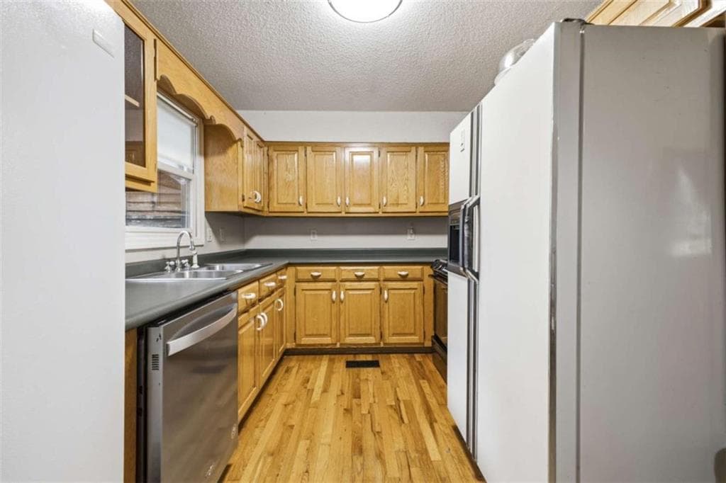 3 bedroom, 3 bathroom, 2,847 sq ft single family residence under contract at 242 Pine Pitch Road, Cedartown, GA 30125 — photo 8