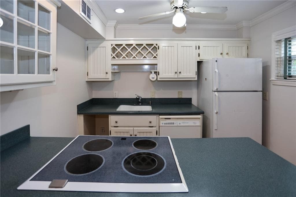 2 bedroom, 2 bathroom, 1,084 sq ft condominium for rent at 115 Biscayne Drive A9, Atlanta, GA 30309 for $1,650 a month — photo 5