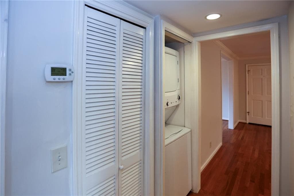 2 bedroom, 2 bathroom, 1,084 sq ft condominium for rent at 115 Biscayne Drive A9, Atlanta, GA 30309 for $1,650 a month — photo 8