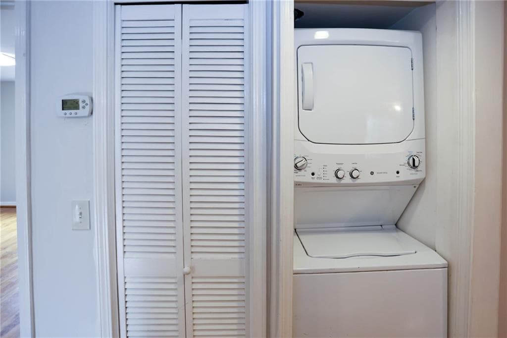 2 bedroom, 2 bathroom, 1,084 sq ft condominium for rent at 115 Biscayne Drive A9, Atlanta, GA 30309 for $1,650 a month — photo 7
