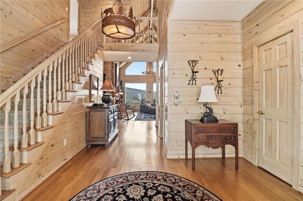 5 bedroom, 5 bathroom, 4,880 sq ft single family residence under contract at 1692 Ridgeview Drive, Big Canoe, GA 30143 — photo 2