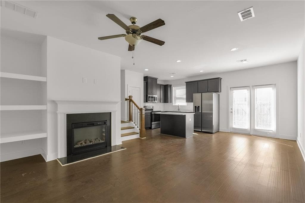 3 bedroom, 3 bathroom, 1,486 sq ft townhouse for rent at 6433 Scudders Drive, Lithonia, GA 30058 for $2,050 a month — photo 4