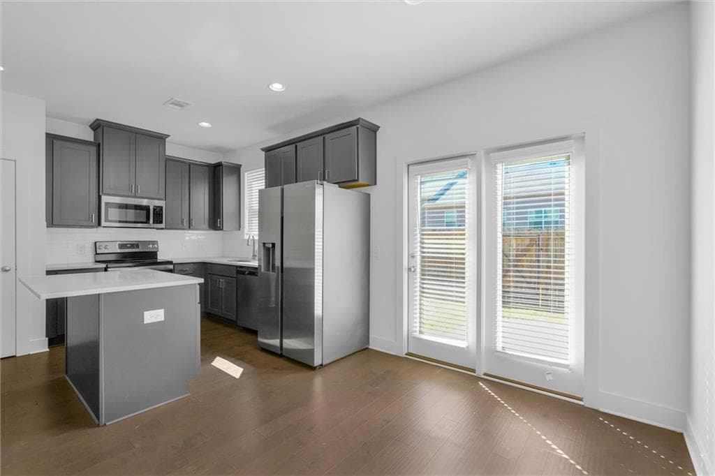 3 bedroom, 3 bathroom, 1,486 sq ft townhouse for rent at 6433 Scudders Drive, Lithonia, GA 30058 for $2,050 a month — photo 9