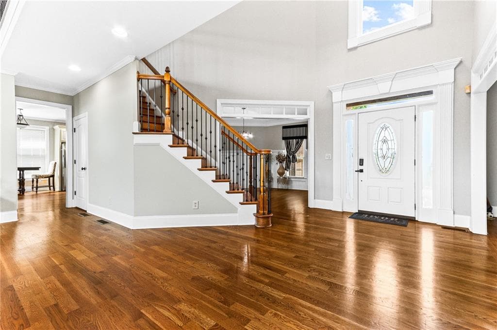 5 bedroom, 6 bathroom, 6,200 sq ft single family residence under contract at 2650 Moon Chase Lane, Buford, GA 30519 — photo 4