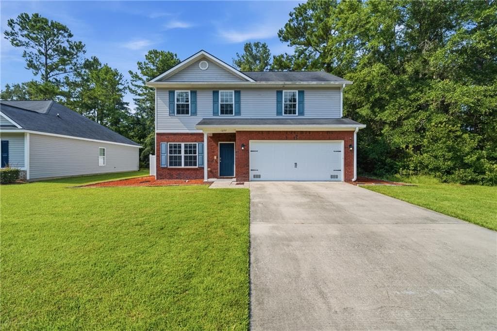 4 bedroom, 3 bathroom, 2,568 sq ft single family residence for sale at 1277 Peacock Trail, Hinesville, GA 31313