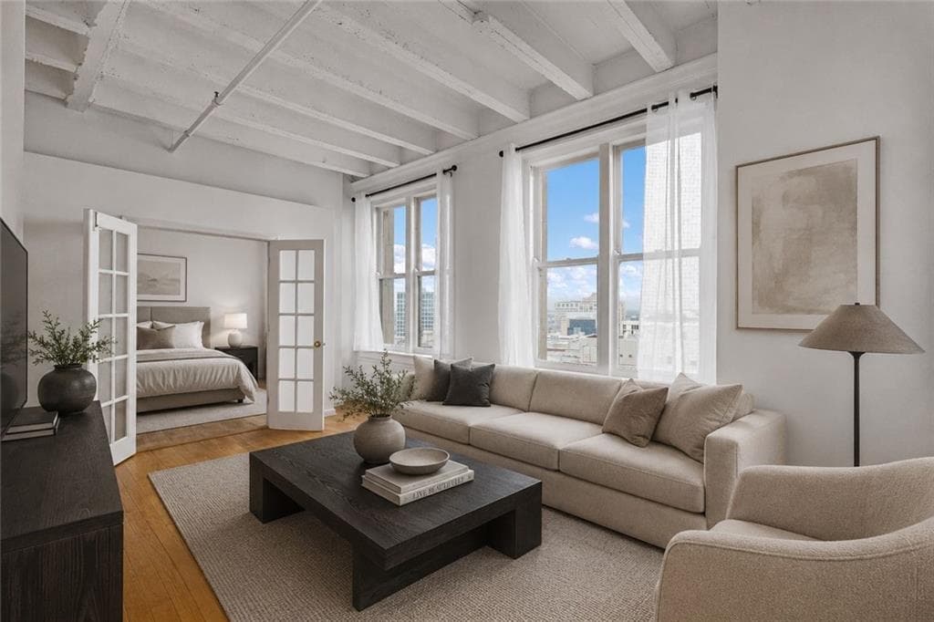 2 bedroom, 2 bathroom, 954 sq ft condominium for sale at 32 Peachtree Street 1306, Atlanta, GA 30303