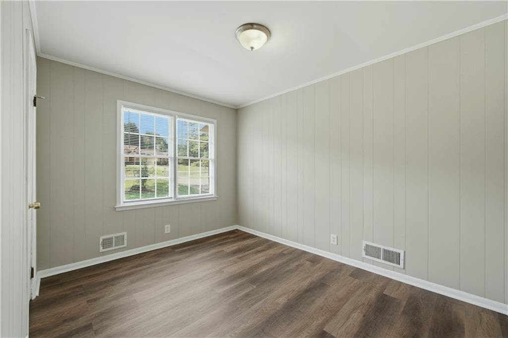 3 bedroom, 1 bathroom, 1,091 sq ft single family residence under contract at 3444 Linecrest Road, Ellenwood, GA 30294 — photo 10