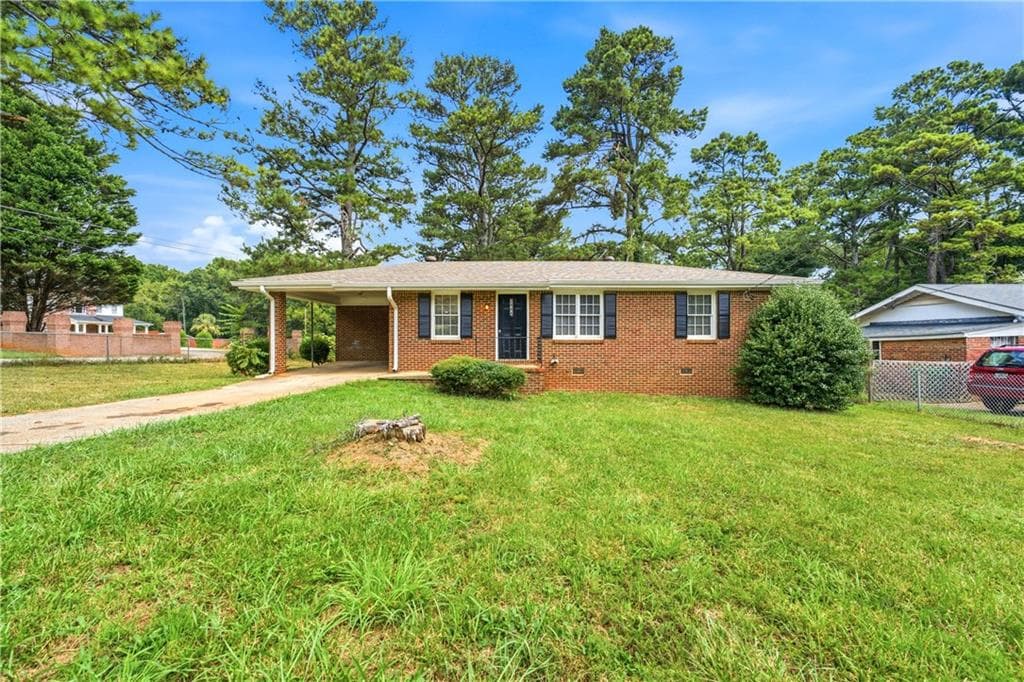 3 bedroom, 1 bathroom, 1,091 sq ft single family residence under contract at 3444 Linecrest Road, Ellenwood, GA 30294