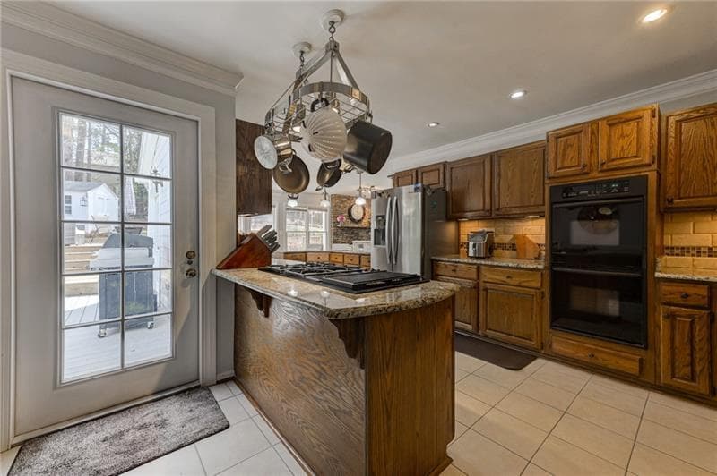 3 bedroom, 3 bathroom, 2,652 sq ft single family residence for sale at 1059 Della Street, Marietta, GA 30067 — photo 6
