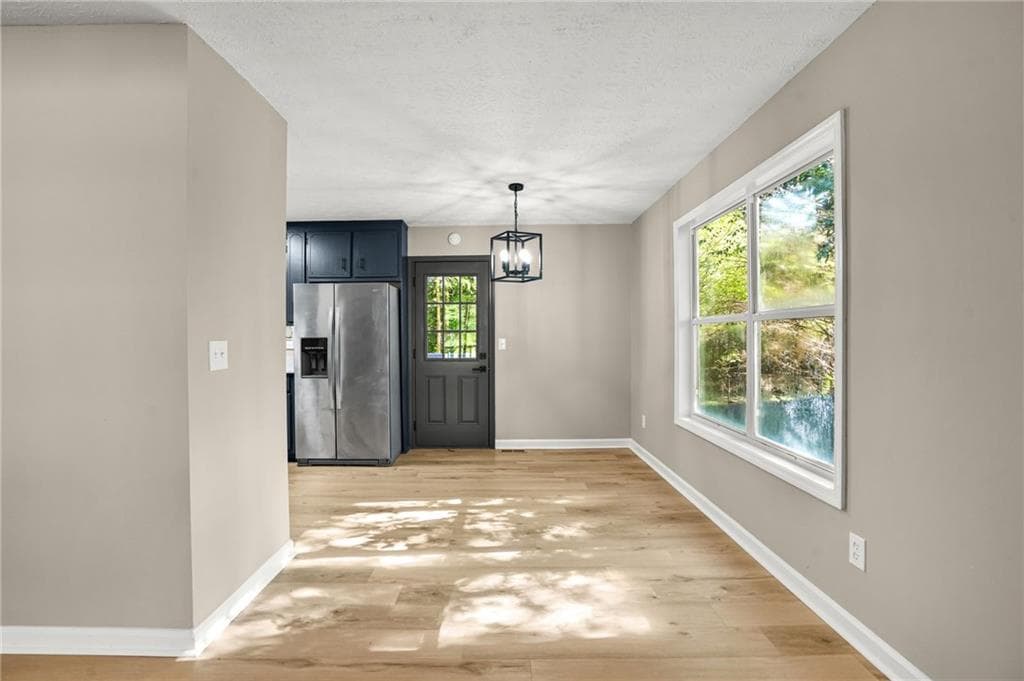 4 bedroom, 3 bathroom, 2,196 sq ft single family residence under contract at 4553 Mars Court, Acworth, GA 30101 — photo 8