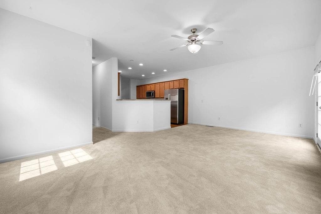 3 bedroom, 3 bathroom, 2,676 sq ft townhouse for rent at 2677 Cedar Drive, Lawrenceville, GA 30043 for $1,900 a month — photo 7