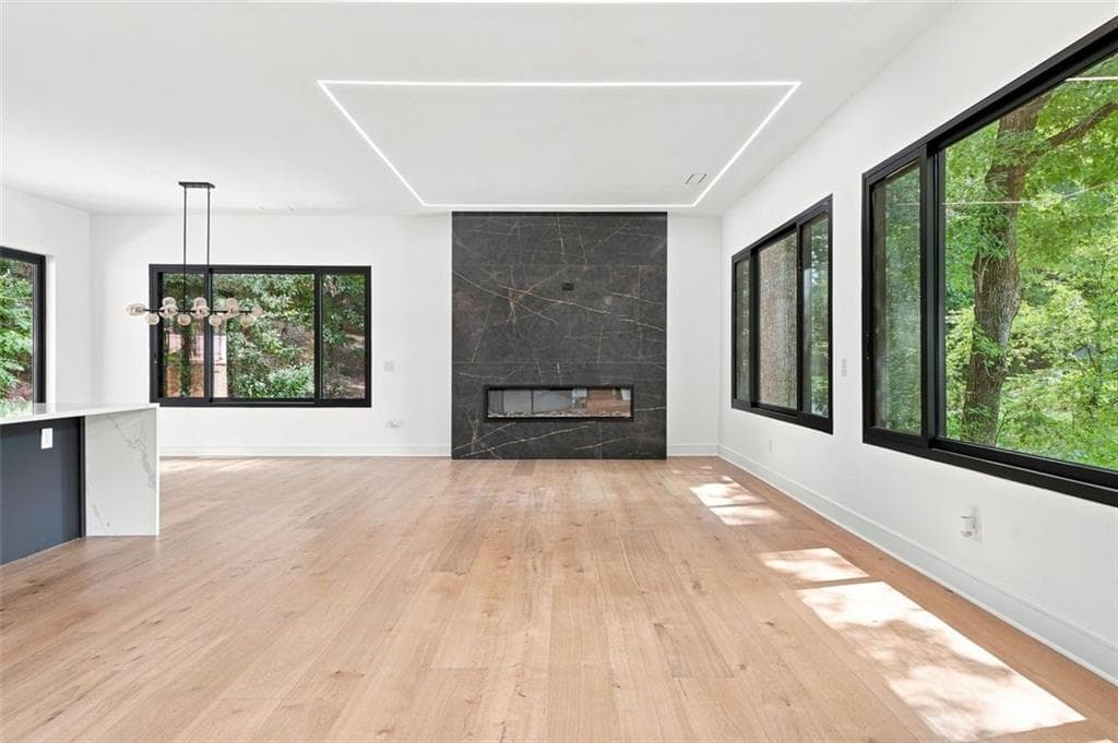 5 bedroom, 7 bathroom, 4,516 sq ft single family residence for sale at 4250 Carmain Drive, Atlanta, GA 30342 — photo 7
