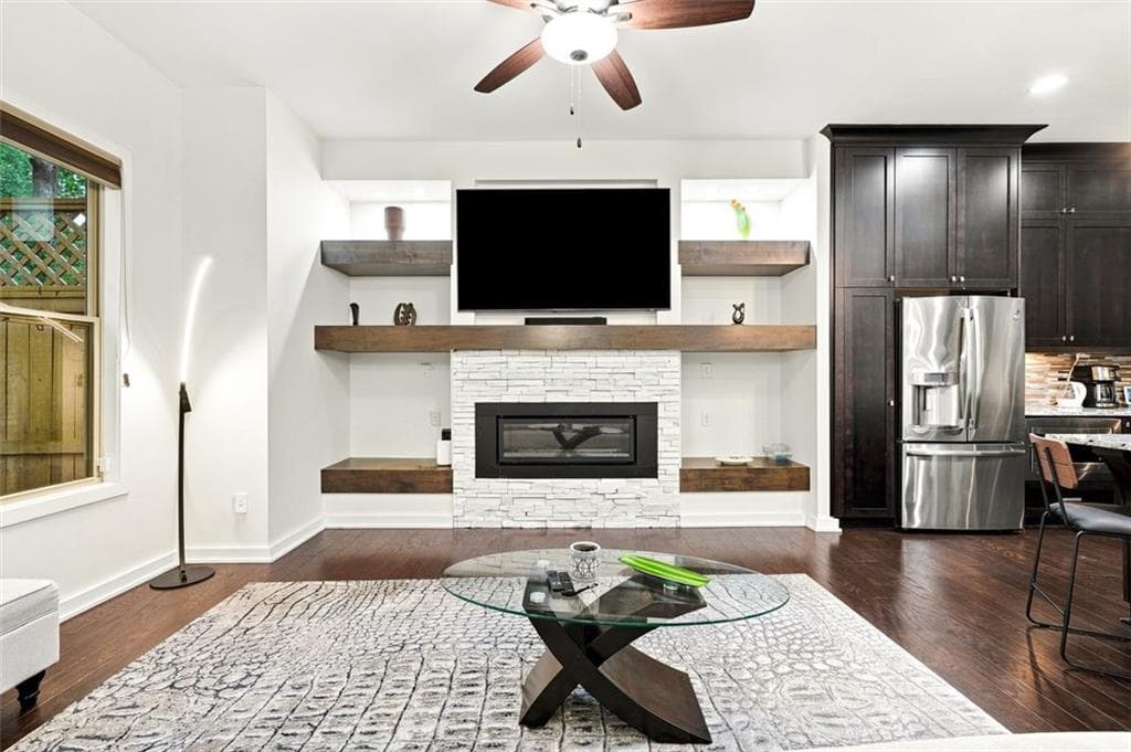 3 bedroom, 3 bathroom, 2,806 sq ft townhouse for rent at 826 Canterbury Overlook, Atlanta, GA 30324 for $4,000 a month — photo 8