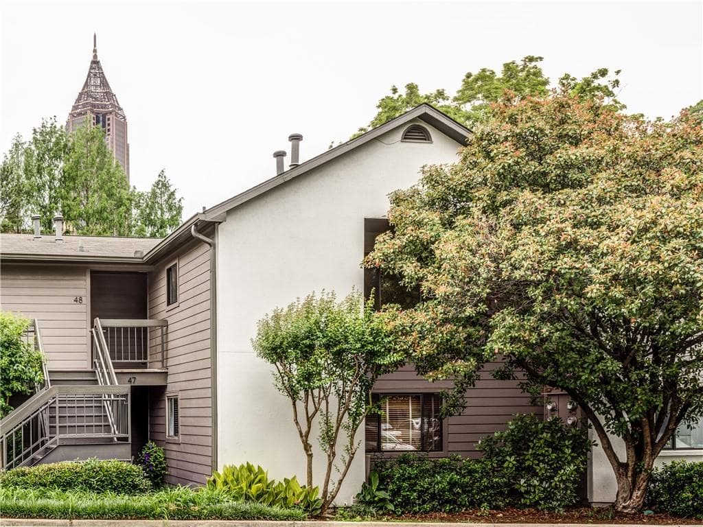 2 bedroom, 2 bathroom, 1,177 sq ft condominium for rent at 48 Finch Trail, Atlanta, GA 30308 for $2,350 a month — photo 1 of 37