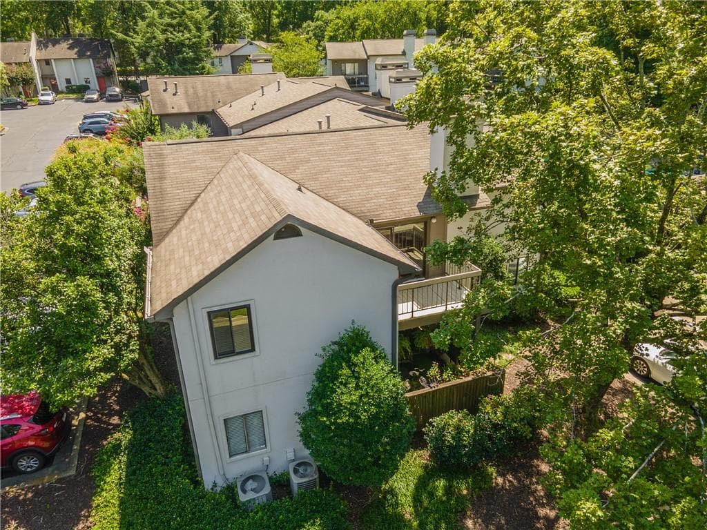 2 bedroom, 2 bathroom, 1,177 sq ft condominium for rent at 48 Finch Trail, Atlanta, GA 30308 for $2,350 a month — photo 5