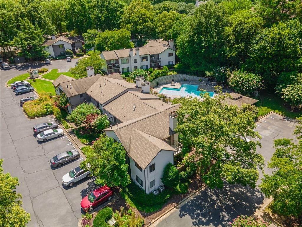 2 bedroom, 2 bathroom, 1,177 sq ft condominium for rent at 48 Finch Trail, Atlanta, GA 30308 for $2,350 a month — photo 6