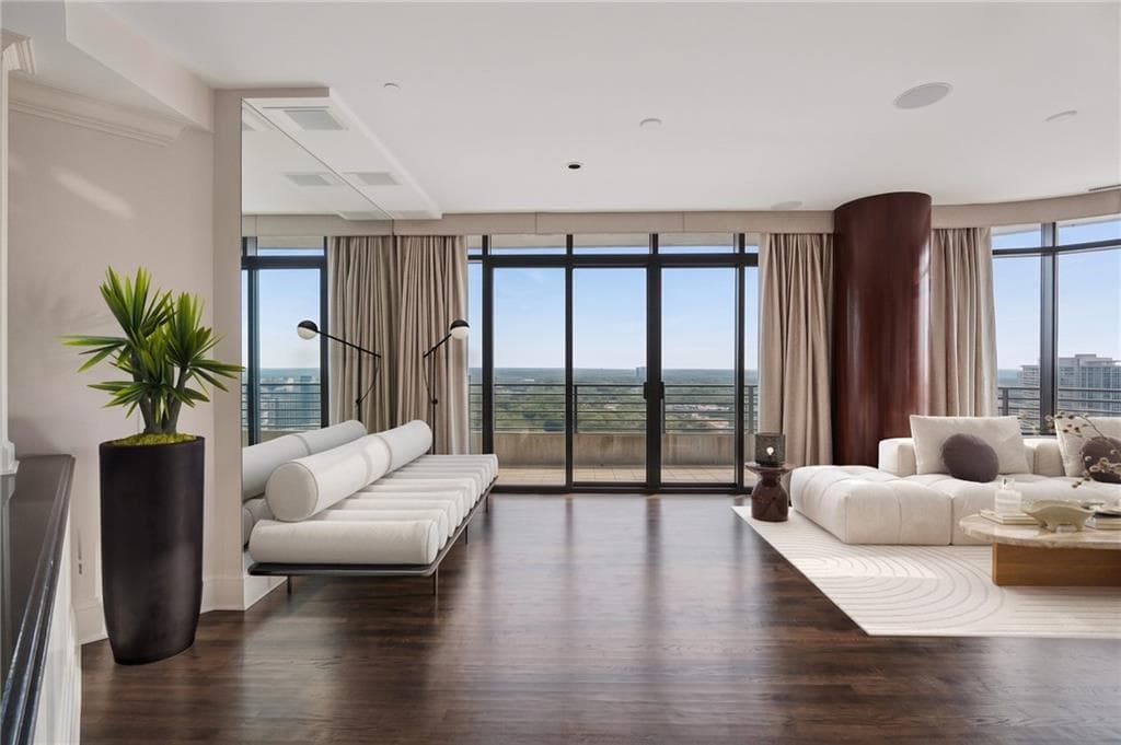 2 bedroom, 3 bathroom, 2,262 sq ft condominium for sale at 750 Park Avenue 27S, Atlanta, GA 30326 — photo 2