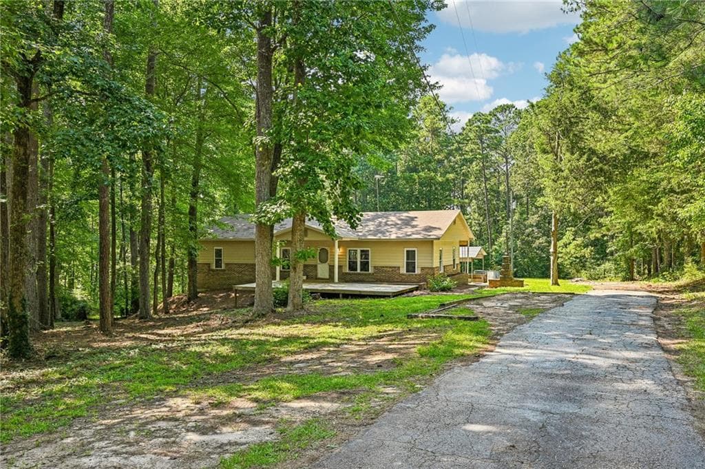 5 bedroom, 2 bathroom, 1,908 sq ft single family residence under contract at 85 Labelle Road, Villa Rica, GA 30180