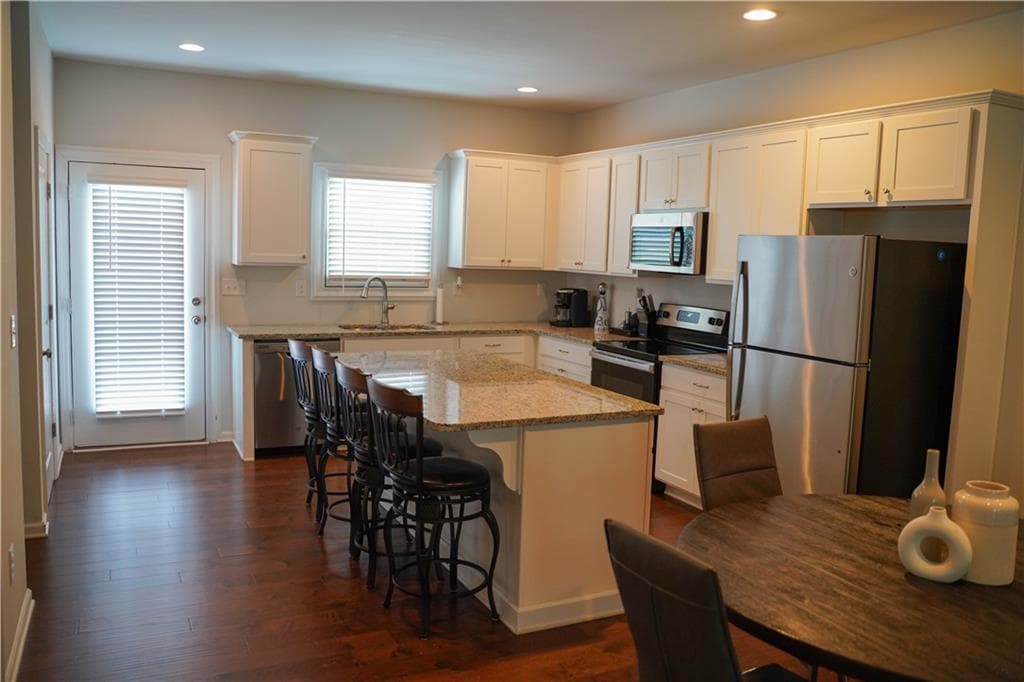 3 bedroom, 4 bathroom, 1,740 sq ft townhouse for sale at 3622 Princeton Avenue, Atlanta, GA 30337 — photo 5