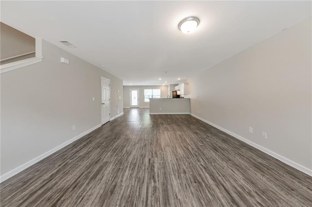 3 bedroom, 3 bathroom, 1,560 sq ft townhouse for sale at 4431 Pinscher Street, Union City, GA 30291 — photo 3