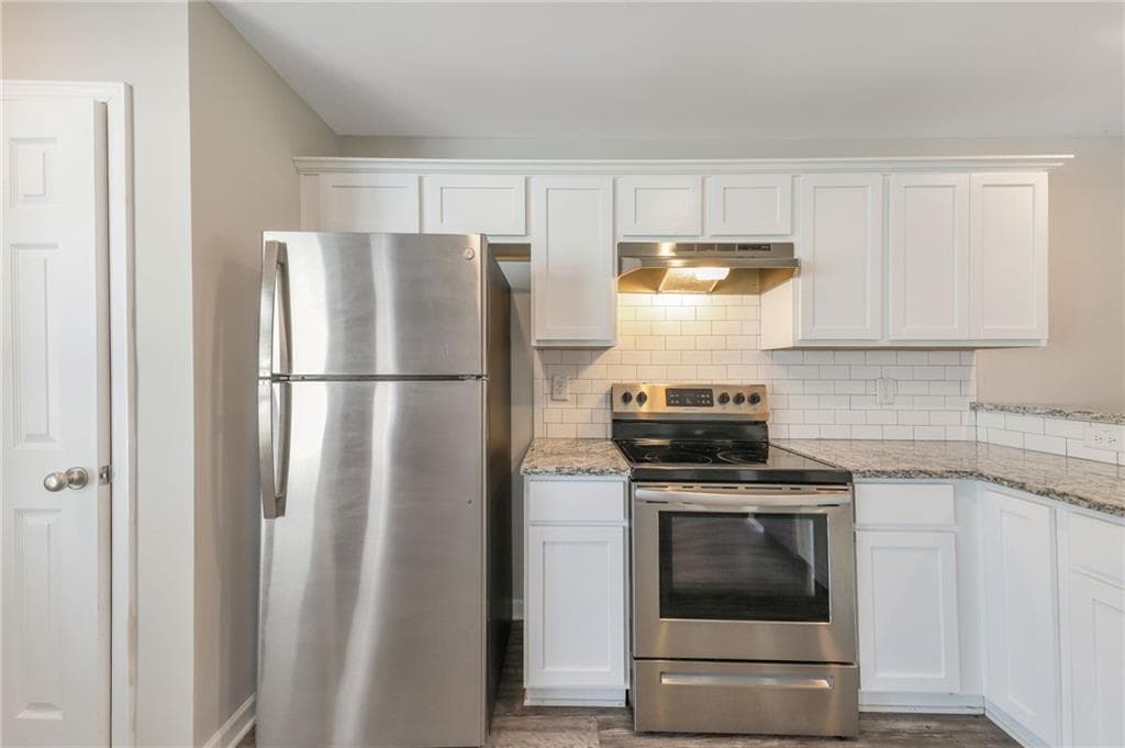 3 bedroom, 3 bathroom, 1,560 sq ft townhouse for sale at 4431 Pinscher Street, Union City, GA 30291 — photo 6