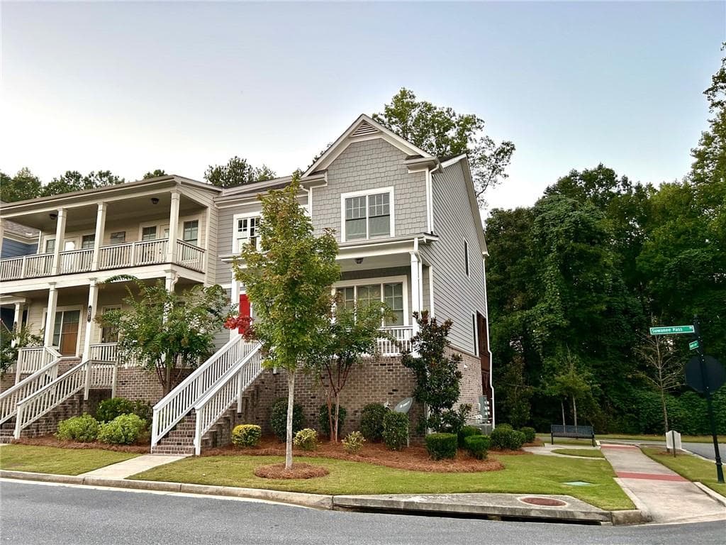 4 bedroom, 4 bathroom, 2,792 sq ft townhouse for rent at 491 Suwanee Pass Trail, Suwanee, GA 30024 for $3,350 a month — photo 2