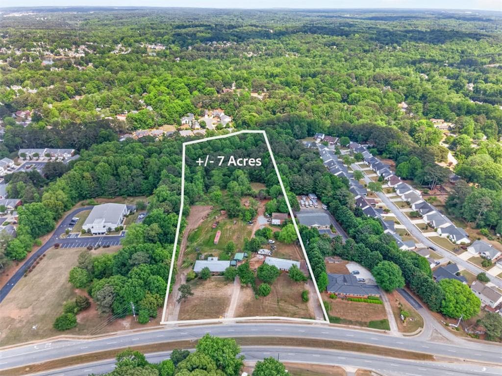 single family residence for sale at 1907 Lawrenceville-Suwanee Road, Lawrenceville, GA 30043 — photo 3
