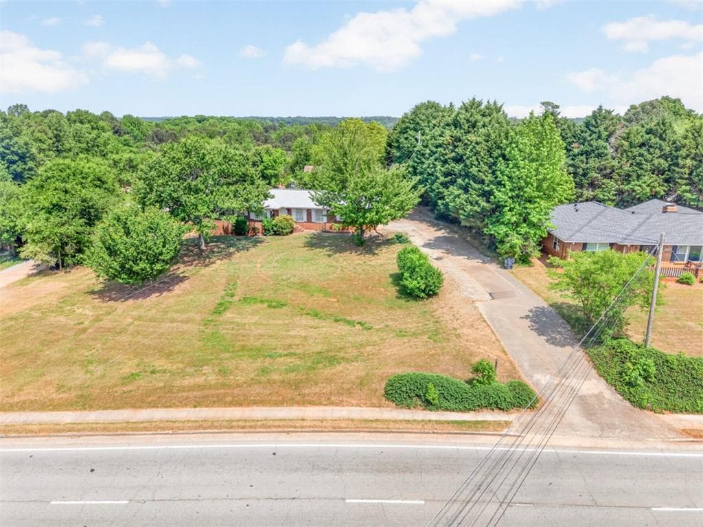 single family residence for sale at 1907 Lawrenceville-Suwanee Road, Lawrenceville, GA 30043 — photo 10