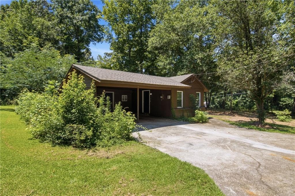 2 bedroom, 2 bathroom, 964 sq ft single family residence under contract at 14491 Veterans Memorial Highway, Villa Rica, GA 30180 — photo 2