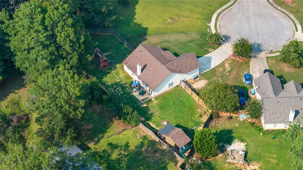 4 bedroom, 2 bathroom, 1,723 sq ft single family residence for sale at 1003 Marsh Court, Hampton, GA 30228 — photo 8