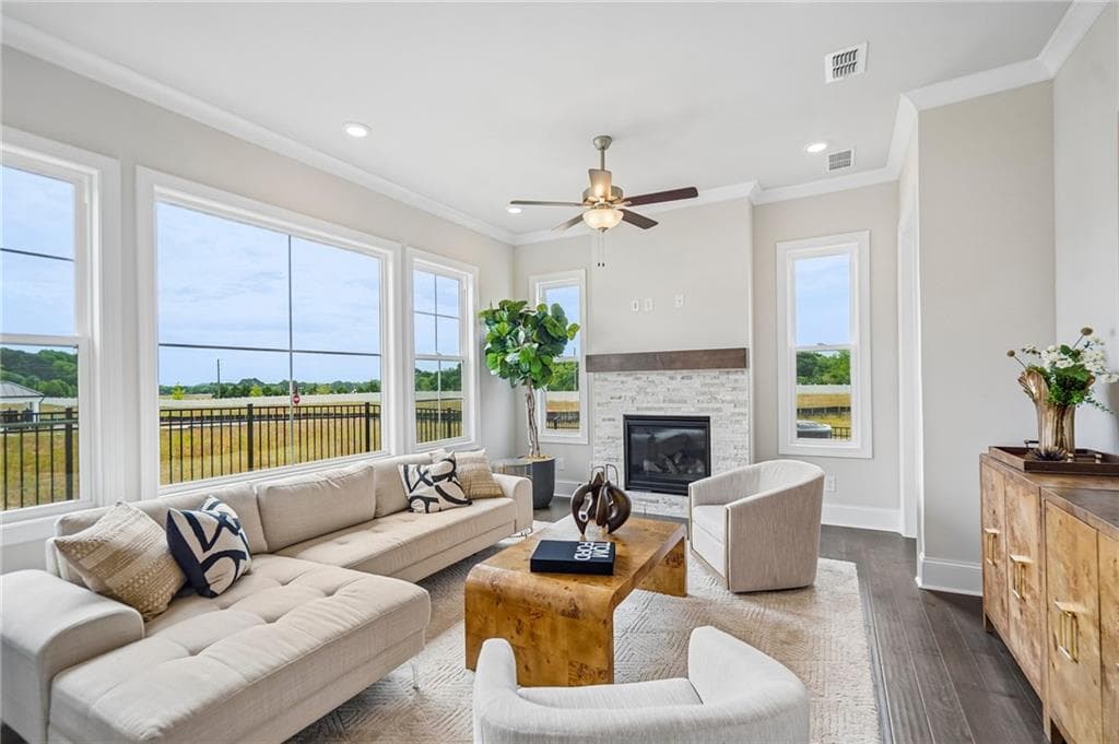 3 bedroom, 3 bathroom, 1,955 sq ft single family residence for sale at 118 Herring Drive, Hoschton, GA 30548 — photo 4