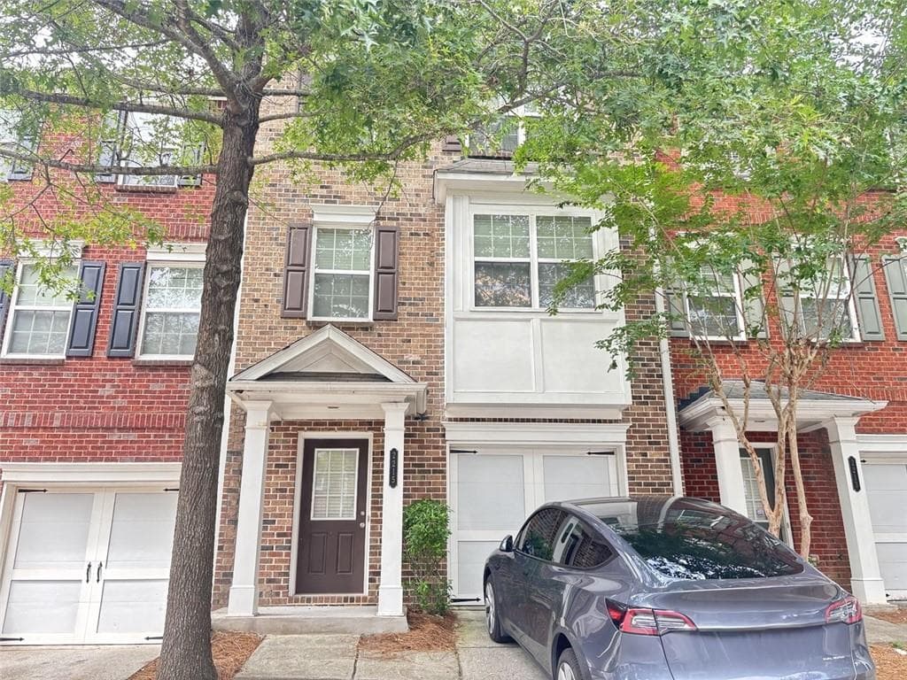 3 bedroom, 4 bathroom, 1,860 sq ft townhouse for rent at 2215 Landing Walk Drive, Duluth, GA 30097 for $2,000 a month — photo 1 of 14