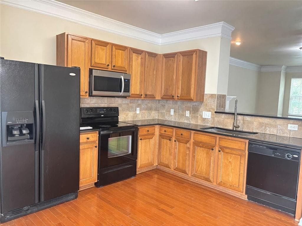 3 bedroom, 4 bathroom, 1,860 sq ft townhouse for rent at 2215 Landing Walk Drive, Duluth, GA 30097 for $2,000 a month — photo 7