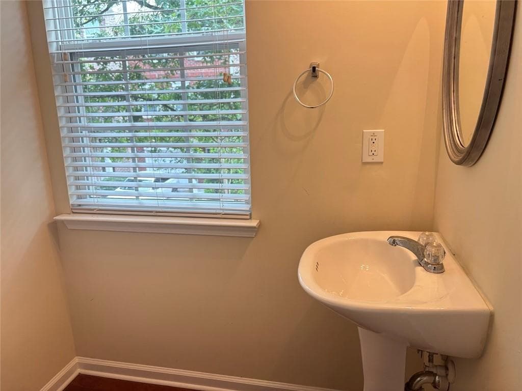 3 bedroom, 4 bathroom, 1,860 sq ft townhouse for rent at 2215 Landing Walk Drive, Duluth, GA 30097 for $2,000 a month — photo 8