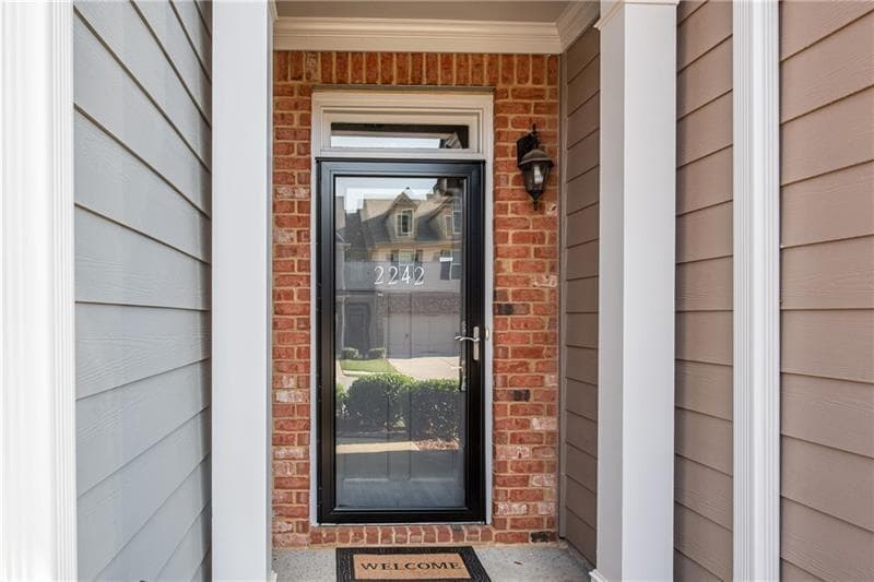 3 bedroom, 3 bathroom, 2,094 sq ft townhouse for rent at 2242 Knoxhill View, Smyrna, GA 30082 for $2,800 a month — photo 3