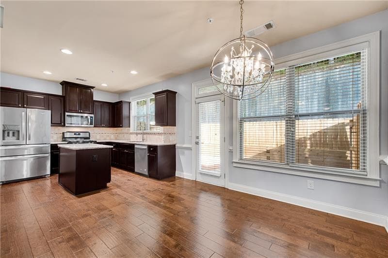 3 bedroom, 3 bathroom, 2,094 sq ft townhouse for rent at 2242 Knoxhill View, Smyrna, GA 30082 for $2,800 a month — photo 9