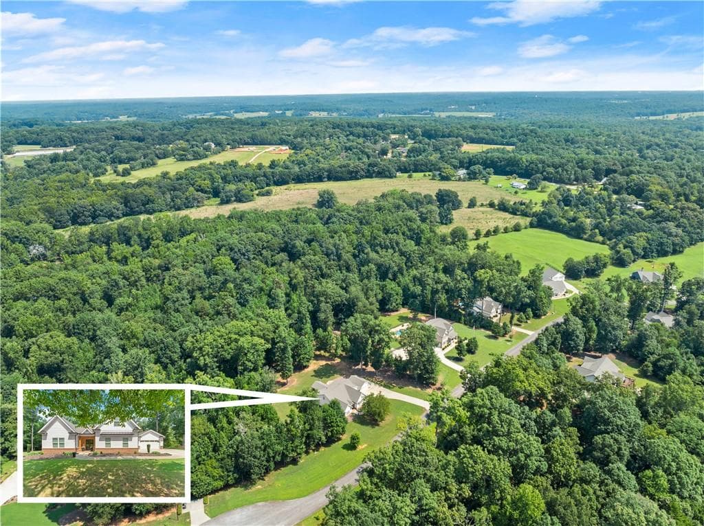 4 bedroom, 5 bathroom, 2,804 sq ft single family residence for sale at 246 Emaline Lane, Jefferson, GA 30549 — photo 3