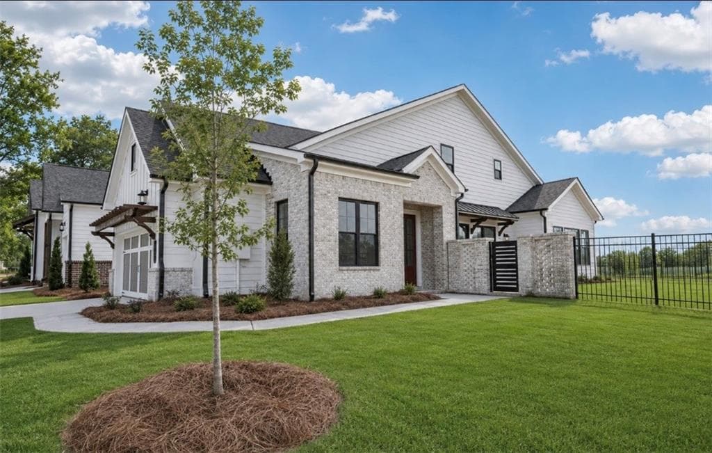 3 bedroom, 3 bathroom, 1,955 sq ft single family residence for sale at 118 Herring Drive, Hoschton, GA 30548