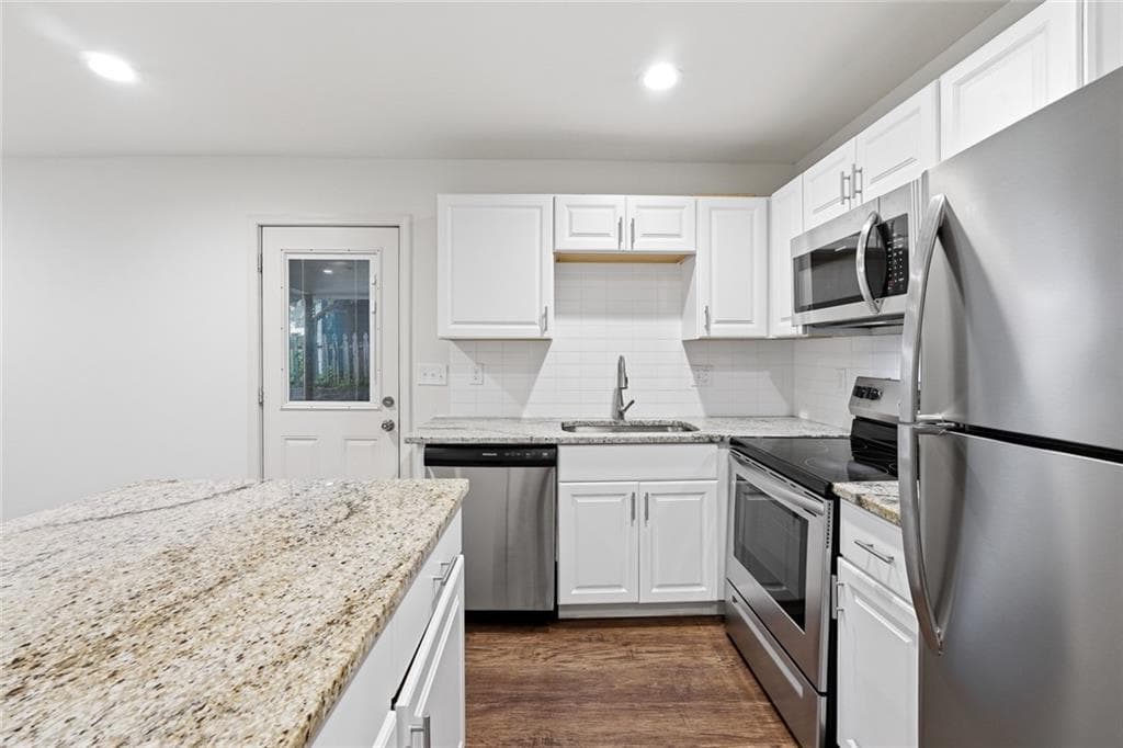 3 bedroom, 2 bathroom, 1,134 sq ft single family residence for sale at 364 Brooks Avenue, Atlanta, GA 30310 — photo 7