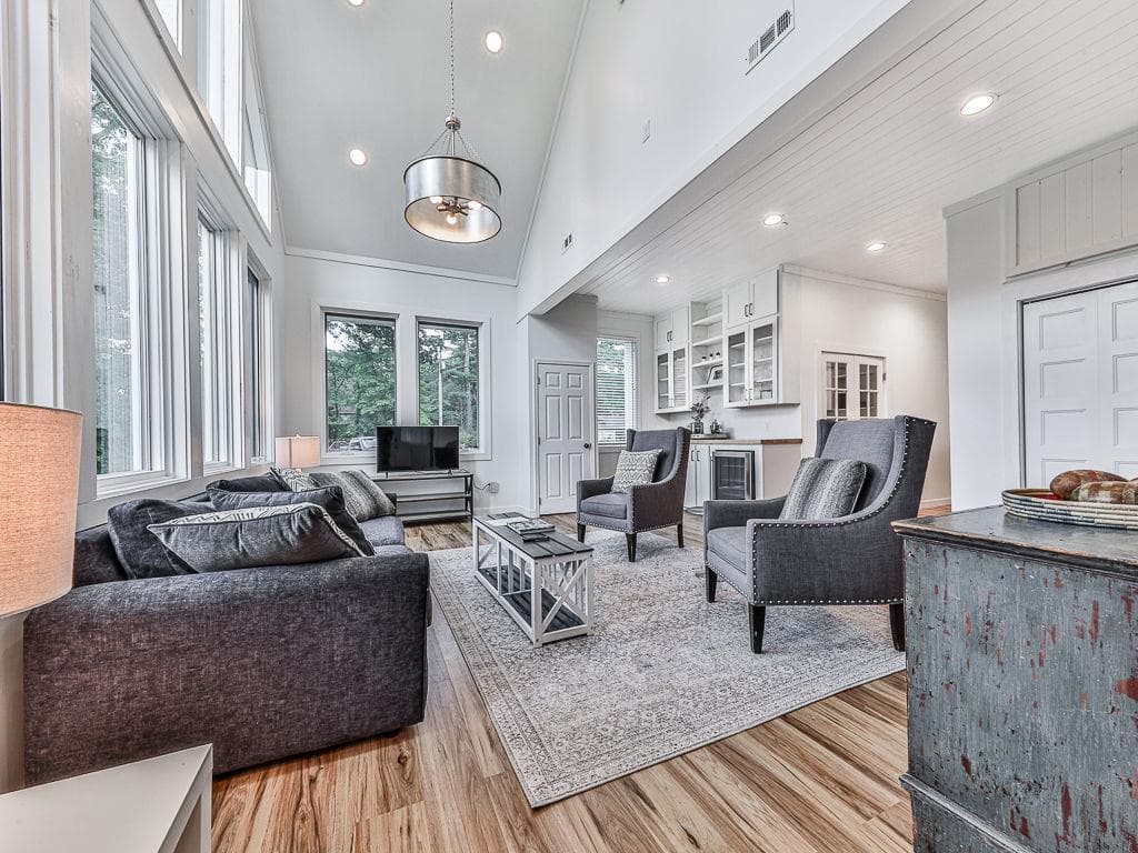 4 bedroom, 3 bathroom, 4,401 sq ft single family residence for sale at 121 Cider House Lane, Blue Ridge, GA 30513 — photo 8
