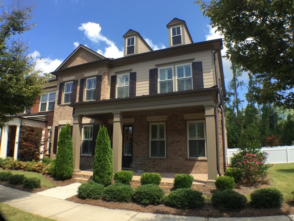 3 bedroom, 3 bathroom, 2,834 sq ft townhouse for rent at 2104 McFarlin Lane, Alpharetta, GA 30004 for $4,400 a month — photo 1 of 44