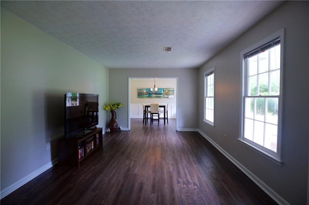 3 bedroom, 2 bathroom, 1,606 sq ft single family residence for rent at 3328 Mountain Hollow Drive, Marietta, GA 30062 for $2,200 a month — photo 6