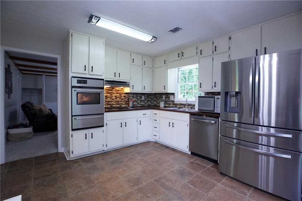 3 bedroom, 2 bathroom, 1,606 sq ft single family residence for rent at 3328 Mountain Hollow Drive, Marietta, GA 30062 for $2,200 a month — photo 10