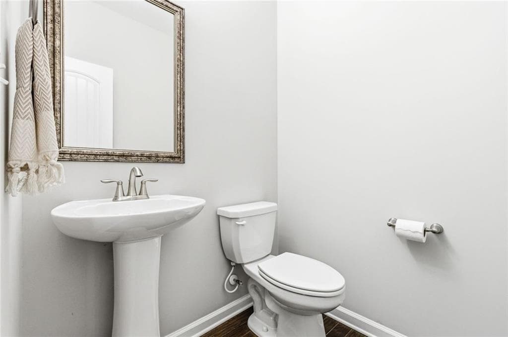 3 bedroom, 3 bathroom, 2,513 sq ft townhouse under contract at 525 Coral, Marietta, GA 30064 — photo 9