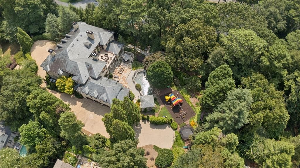 6 bedroom, 12 bathroom, 14,124 sq ft single family residence for sale at 72 Blackland Road, Atlanta, GA 30342 — photo 3