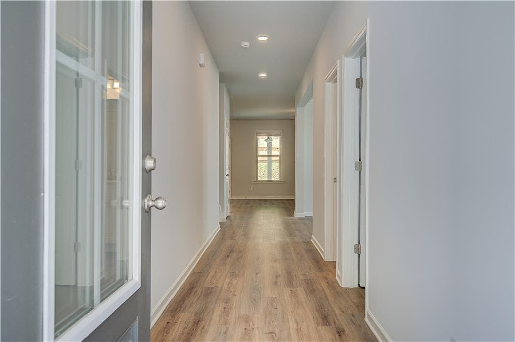 5 bedroom, 3 bathroom, 3,093 sq ft single family residence under contract at 2535 Dixon Place, Lawrenceville, GA 30045 — photo 4